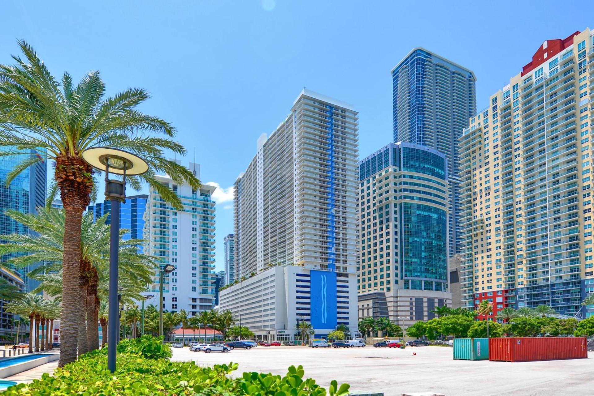 Luxury 2 Bedroom Apartment At Brickell With Pool Miami Bagian luar foto